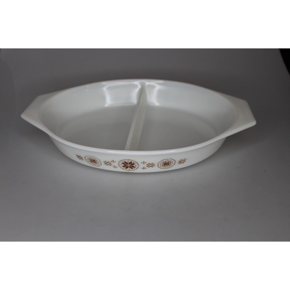 Vintage Pyrex Town & Country 1-1/2 Quart Divided Casserole Baking Dish no Lid - Picture 1 of 4